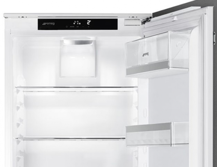 Встраиваемый холодильник Smeg S8L174D3E в магазине «На диване» в Челябинске  — Выгодная цена
