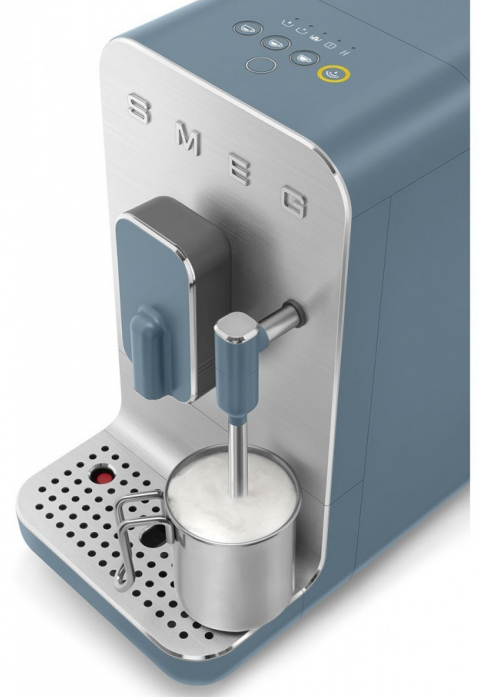 Кофемашина автоматическая Smeg BCC12SBMEU в магазине «На диване» в Челябинске  — Выгодная цена