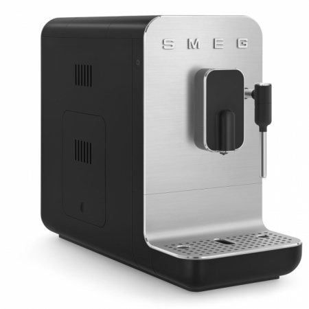 Автоматическая кофемашина SMEG BCC12BLMEU в магазине «На диване» в Челябинске  — Выгодная цена